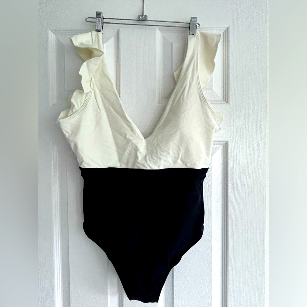 Summersalt - Women one piece bathing suit